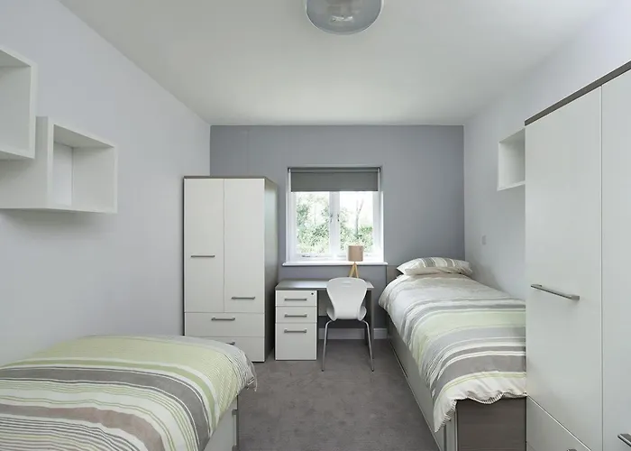 Dobra Noc, Parking Wifi Poznań